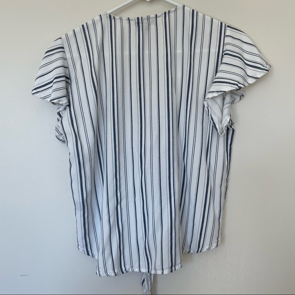 Style Envy White&NavyStriped ButtonDownShort SleeveTop.Size XLJuniors - Picture 5 of 7